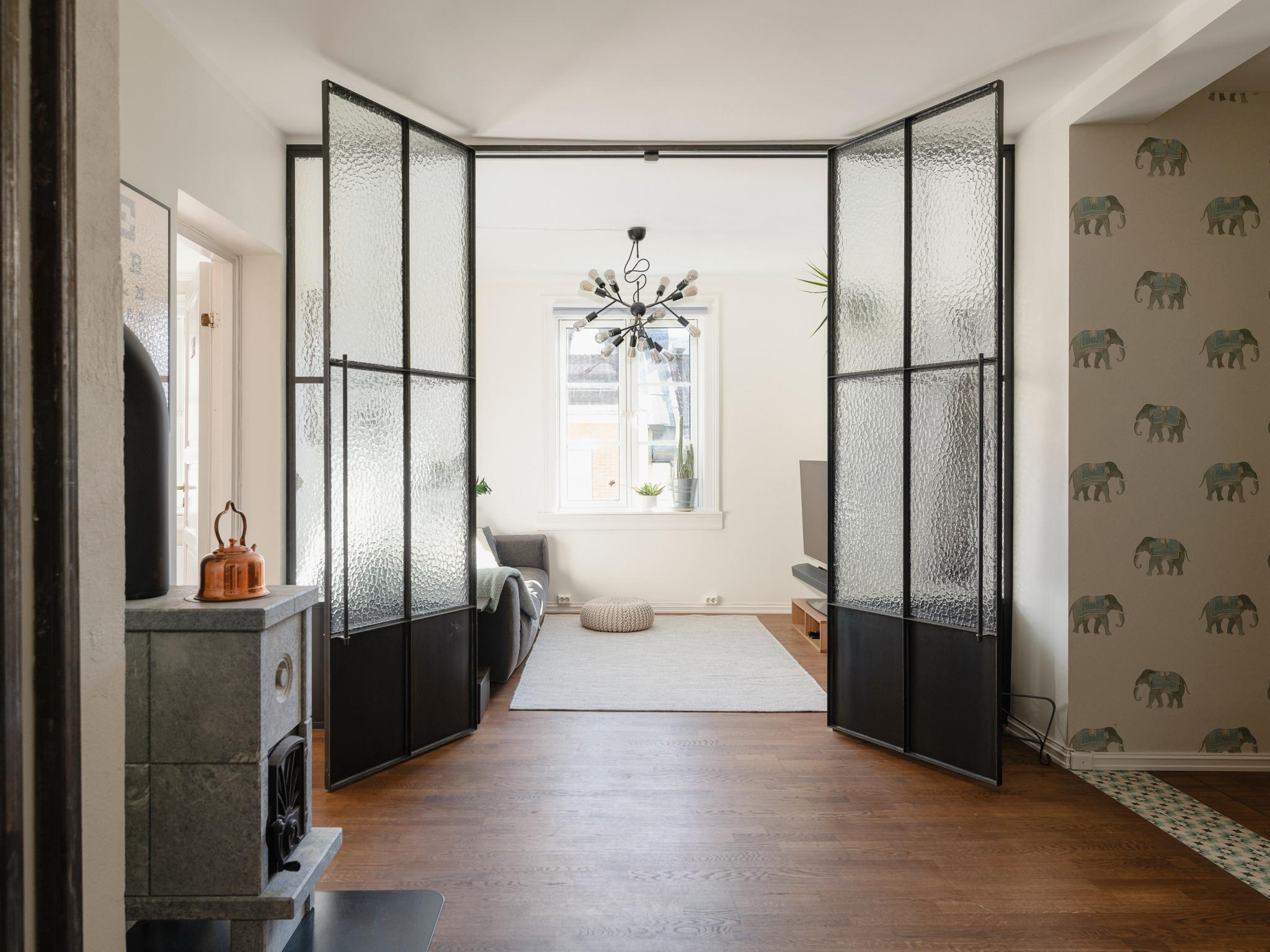 Dette er en unik loftsleilighet over to plan beliggende på populære Grünerløkka.